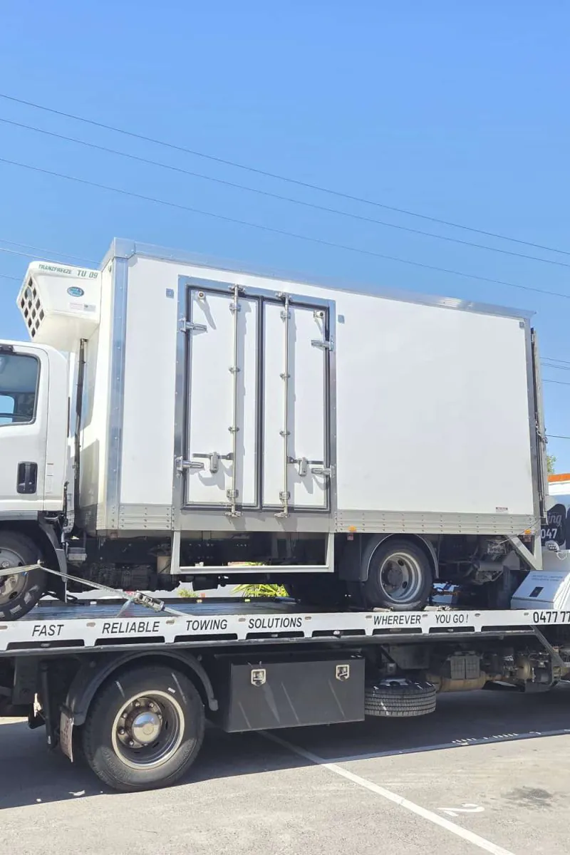 Emergency tow truck Melbourne